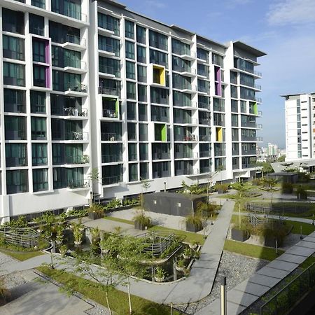 8Pax Cozy Home Stay Jazz Suites 1 Vivacity Kuching Sarawak 3Br מראה חיצוני תמונה