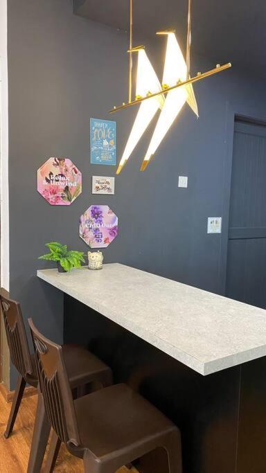 8Pax Cozy Home Stay Jazz Suites 1 Vivacity Kuching Sarawak 3Br מראה חיצוני תמונה